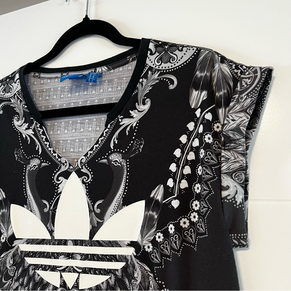 Adidas | Bandana Patterned Tee Shirt - Picture 3 of 15